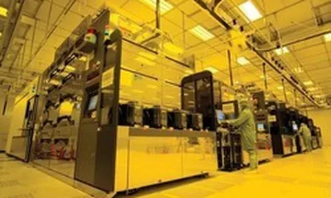 Thị trường sản xuất chất bán dẫn toàn cầu 2025 đạt mức kỷ lục 320 tỷ USD, TSMC tiếp tục thống lĩnh cuộc đua chip AI với mức tăng trưởng 36%