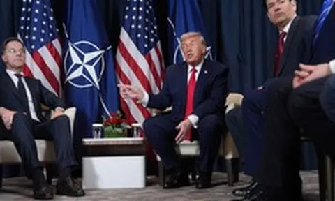 Gặp Tổng thư ký Mark Rutte, Tổng thống Mỹ nhắc việc rút khỏi NATO