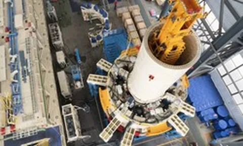 Trung Quốc tung cỗ máy ‘siêu quái vật’ độc nhất thế giới: Nặng 500 tấn, đào sâu thẳng đứng 1 km, múc lên loạt kho báu nghìn tỷ cả hành tinh khao khát