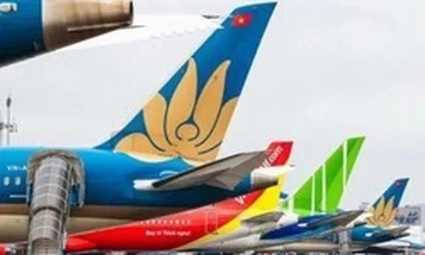 Nhiên liệu bay bảo đảm hết tháng 4, đang nghiên cứu, đánh giá việc tăng trần vé máy bay