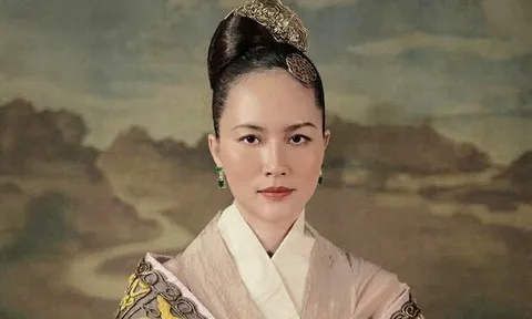 Mỹ nhân Việt đẹp như Hoàng hậu bước ra từ lịch sử