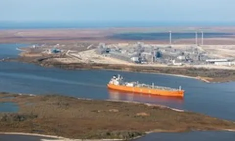 Nước láng giềng của Washington dọa ‘quay lưng’ với khí đốt Mỹ