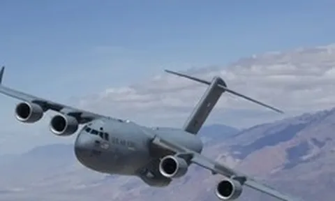 Máy bay vận tải ồ ạt hướng tới Trung Đông, Mỹ đang suy tính gì?