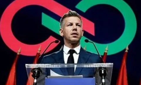 Tân Thủ tướng Hungary tuyên bố từ chối tài trợ cho Ukraine, tiếp tục mua dầu từ Nga