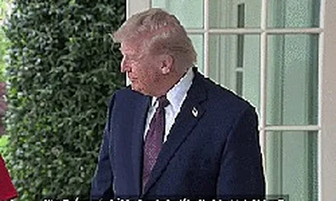 VIDEO: Ông Donald Trump và cú “order” gây bão mạng