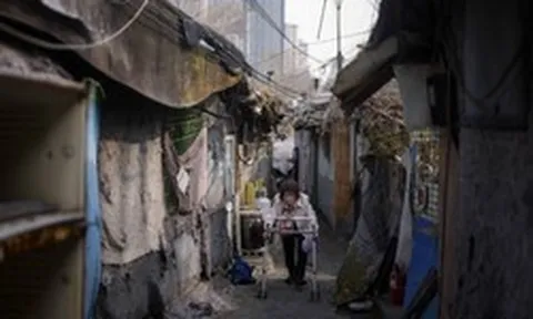 Những kiếp người “ký sinh” trong khu nhà giàu Gangnam (Seoul): Phía sau sự hào nhoáng của giới siêu giàu Hàn Quốc