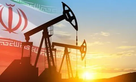 Năng lực "không phải dạng vừa" của Iran trong ngành dầu mỏ: Dù không thể xuất khẩu 1 giọt vẫn đủ sức hút 3,5 triệu thùng/ngày trong liên tục 2 tháng