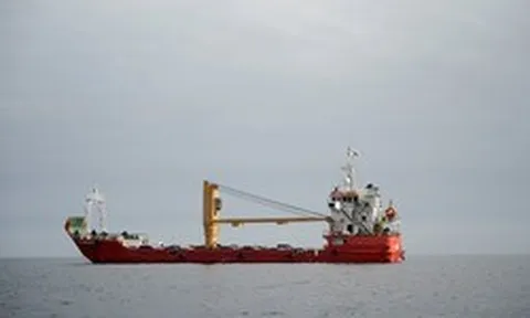 Iran lại đóng eo biển Hormuz