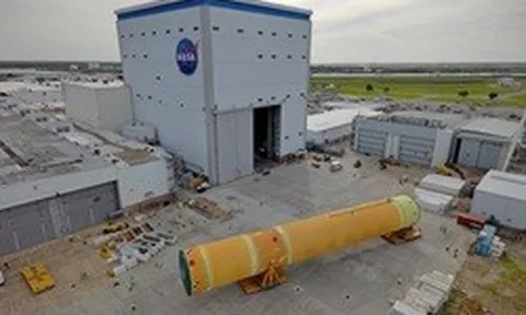 Lộ diện lõi tên lửa chuẩn bị cho sứ mệnh Artemis III