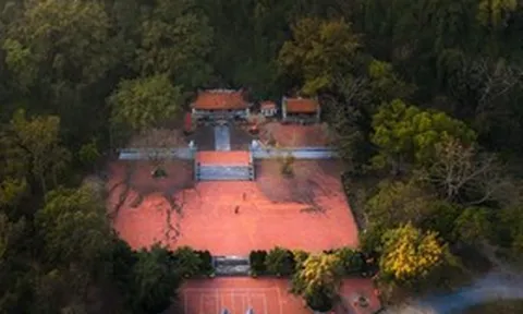 Khám phá đền Mai An Tiêm, nghe huyền tích lập nghiệp nơi đảo hoang của "ông tổ dưa hấu"