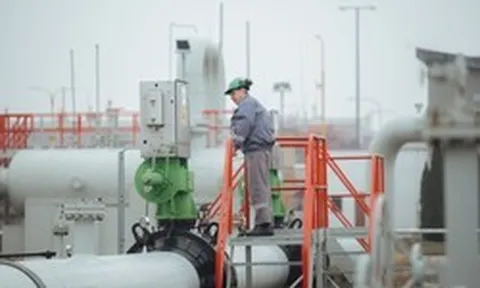 Là nước châu Âu duy nhất không áp trừng phạt Nga, quốc gia này đang hưởng giá khí đốt rẻ nhất châu lục, thấp hơn Đức hay Áo tới 3-5 lần