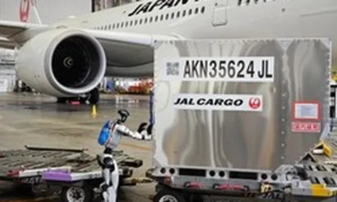 Robot hình người chính thức “đi làm” tại sân bay Tokyo, chuẩn bị thay con người xử lý hành lý