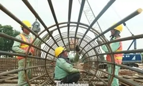 Thi công xuyên lễ tại 4 dự án cầu bắc qua Sông Hồng