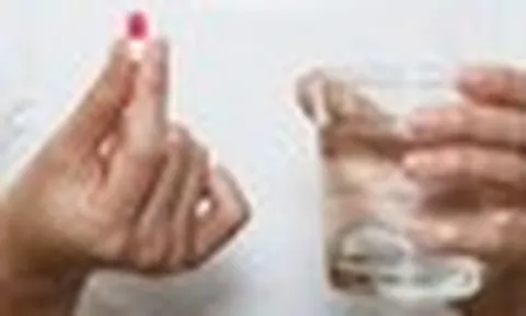 Bác sĩ nói gì về nỗi lo uống thuốc phóng xạ dễ trở thành nguồn 'phát xạ di động'