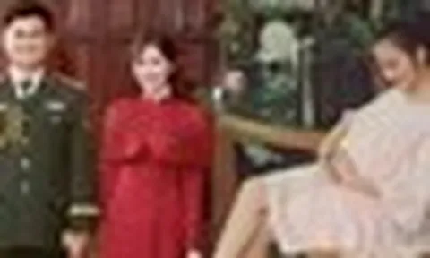 Phản ứng của Hoà Minzy khi được hỏi về chuyện đang có em bé