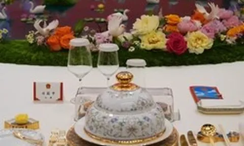 Chủ tịch Trung Quốc chiêu đãi Tổng thống Mỹ vịt quay Bắc Kinh, bánh bao chiên