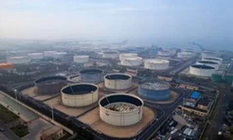 Mua gần 9 triệu tấn dầu Nga, nước láng giềng Việt Nam không còn được hưởng giá rẻ từ Moscow