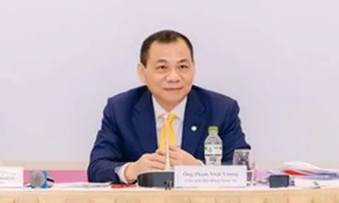 Tỷ phú Phạm Nhật Vượng vừa lập thêm VinEnergo Holding vốn 80.000 tỷ đồng: Xuất hiện bóng dáng một tỷ phú khác cùng góp vốn