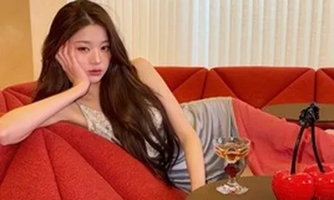 Bức hình thấy rõ độ giàu có của "công chúa Kpop": Nhà trong "thủ phủ" của giới thượng lưu, đến sofa cũng "đắt cắt cổ"