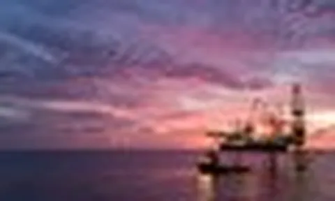 Tuyên bố tiếp tục mua dầu Nga, Ấn Độ vẫn ráo riết săn lùng từ một loạt nhà cung cấp mới - không phải Mỹ hay Kuwait