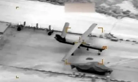 Iran tuyên bố bắn rơi máy bay Mỹ, nhiều tiếng nổ gần eo biển Hormuz