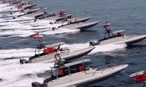 Iran kiểm soát toàn bộ giao thông qua eo biển Hormuz, cảnh báo đáp trả hoạt động can thiệp quân sự