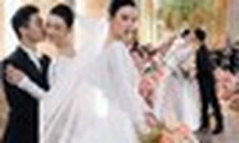 Đám cưới thượng lưu gây địa chấn showbiz sáng nay: Cô dâu chú rể hôn nhau say đắm, nhìn đâu cũng thấy phả ra "mùi tiền"