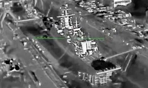 Boikiy bốc cháy, hạm đội Baltic bị tấn công ngay trước khi ông Putin xuất hiện: Ukraine gửi thông điệp gì?