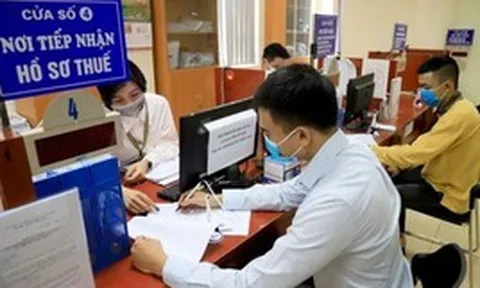 Loạt người nộp thuế có tài khoản tại Vietcombank, Agribank, VietinBank... bị cưỡng chế trích tiền để thu hồi nợ thuế