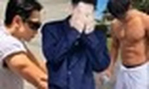 Nam ca sĩ bị cả nước ghét vì dám cưới quốc bảo nhan sắc: Body U50 “thần sầu” đang viral mạng xã hội