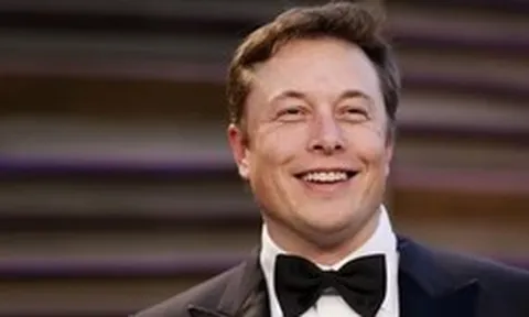 Elon Musk trở thành tỷ phú nghìn tỷ USD đầu tiên trên thế giới