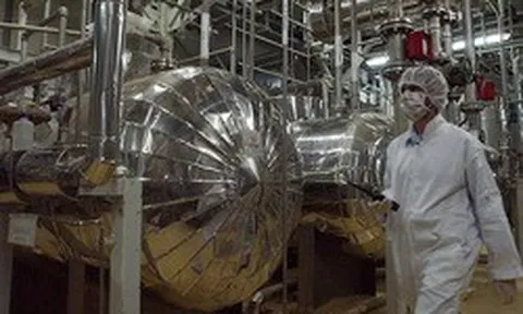 Iran đánh sập đường hầm, gài mìn phong tỏa kho uranium trước cảnh báo của ông Donald Trump