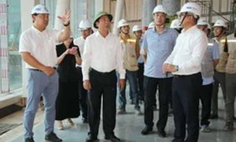 6.800 công nhân đang làm “3 ca, 4 kíp” suốt ngày đêm đưa sân bay lớn nhất Việt Nam tăng tốc về đích