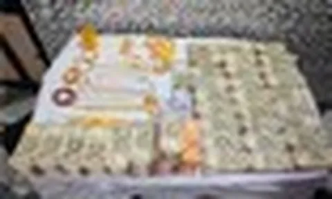 Đột kích nhà và văn phòng của “trùm” khai thác cát, tịch thu hơn nửa kg vàng, 1,5 tỷ đồng tiền mặt