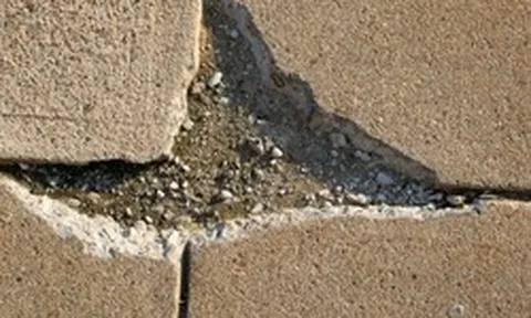 Phát minh bê tông dẻo của Nga có thể xoay chuyển ngành xây dựng: Thêm chất phụ gia để loại bỏ hốc rỗng trong cầu, nhà cao tầng, hạn chế thấm nước và nứt gãy