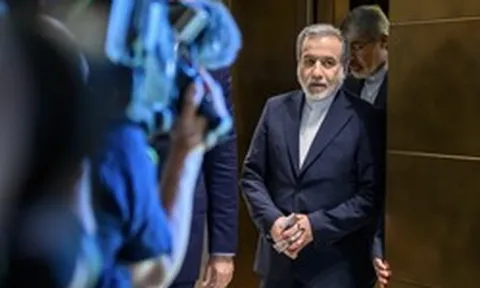Mỹ - Iran xử lý sự cố Hormuz, Tehran nói một phần tài sản được dỡ phong tỏa