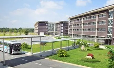 'Bạo chi' tài trợ học bổng cho sinh viên: FPT, CMC tung quỹ trăm tỷ, 'ông trùm' khu công nghiệp tại TP.HCM cũng hé lộ đặc quyền hiếm có