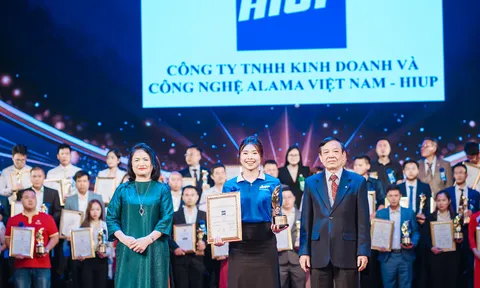 HIUP Vinh Dự Đạt "Top 10 Thương Hiệu Phát Triển Bền Vững Quốc Gia"