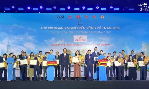 Tin vui cuối năm cho Prudential Việt Nam: Được vinh danh Top 100 Doanh nghiệp Phát triển Bền vững và Top 50 Doanh nghiệp Xuất sắc Việt Nam 2025