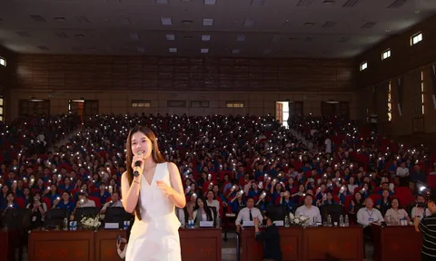 Không phải sân khấu lớn, chính Tây Bắc khiến Hoàng Yến Chibi xúc động nhất