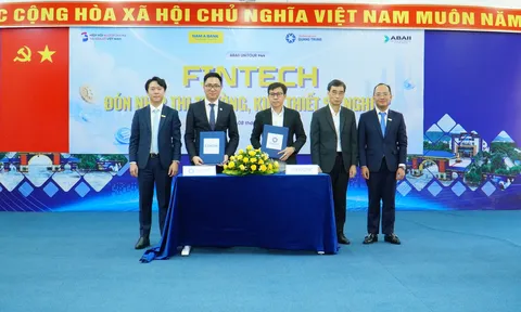 Từ Mobile Banking đến AI Banking: Chủ động đón đầu cuộc đua tài chính mới